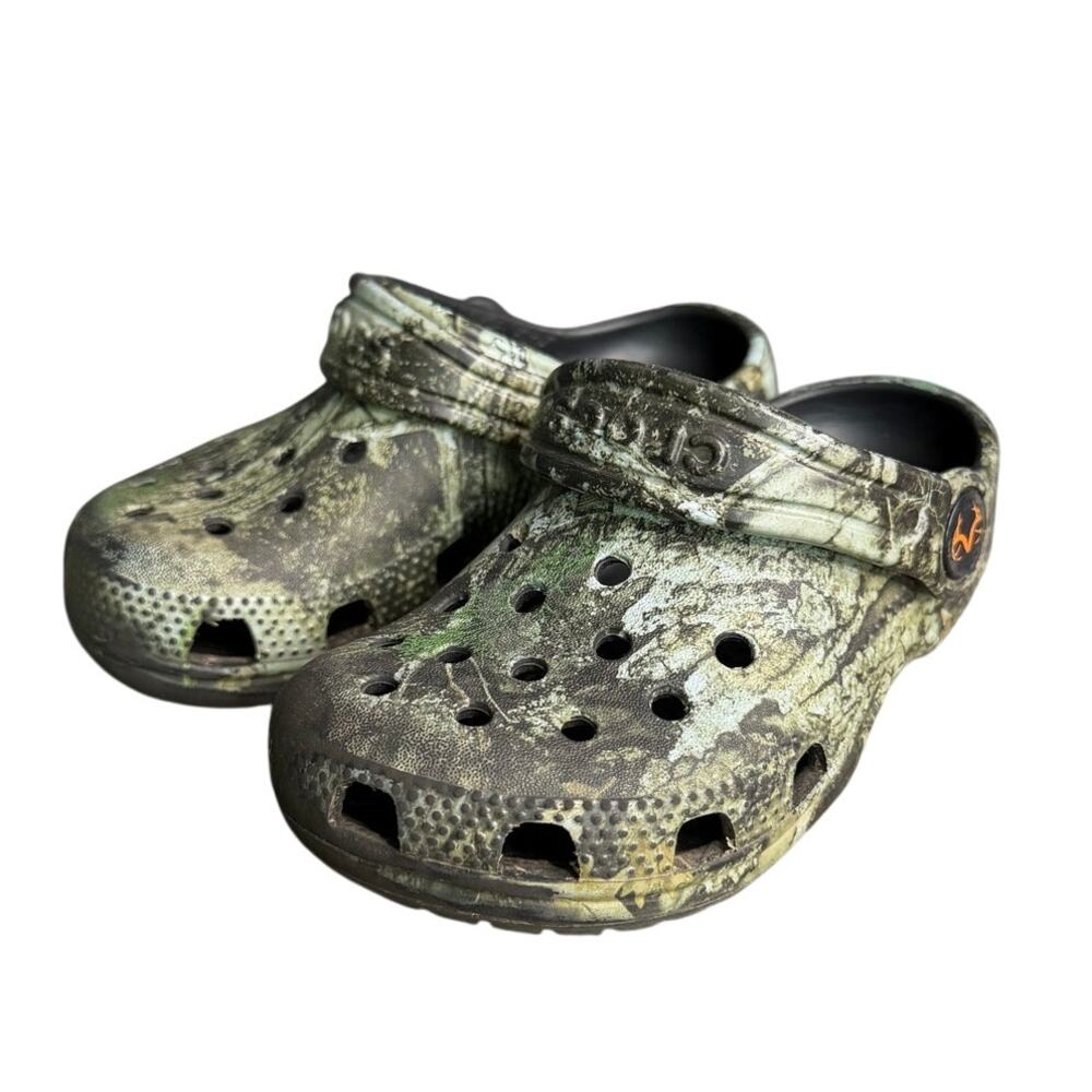 Crocs Unisex-Child Classic Realtree Lined Clog Size C9